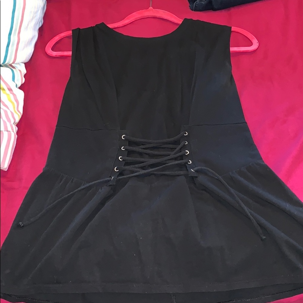 EXPRESS TANKTOP WITH BUILT IN LACE BELT